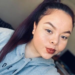 Meet your Posher, Lucy